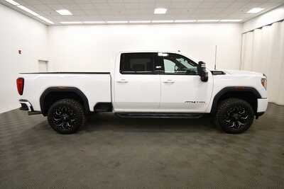 2022 GMC 2500 Crew Cab, $64559. Photo 9