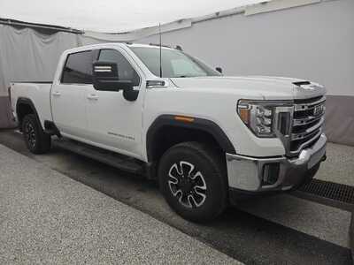 2020 GMC 2500 Crew Cab, $39995. Photo 2