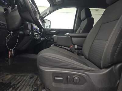 2020 GMC 2500 Crew Cab, $39995. Photo 3