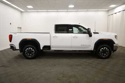 2020 GMC 2500 Crew Cab, $37999. Photo 6