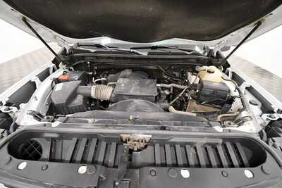 2020 GMC 2500 Crew Cab, $37999. Photo 9