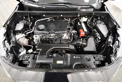 2019 Toyota RAV4, $26885. Photo 12