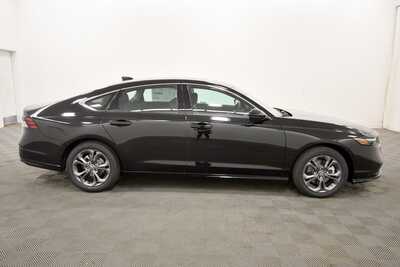 2026 Honda Accord, $34469. Photo 8