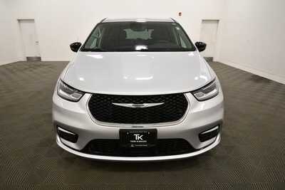 2024 Chrysler Pacifica, $28995. Photo 11