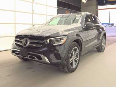 2022 Mercedes-Benz GLC-Class, $31225. Photo 2