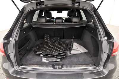 2022 Mercedes-Benz GLC-Class, $29499. Photo 7