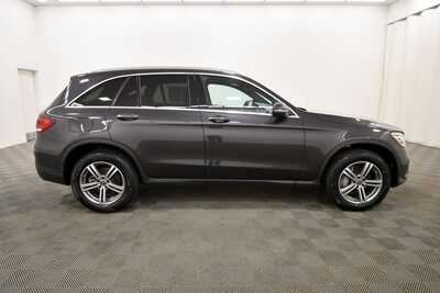 2022 Mercedes-Benz GLC-Class, $29499. Photo 9