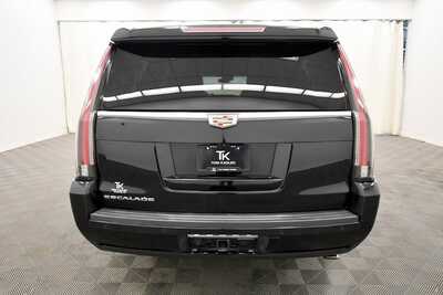 2018 Cadillac Escalade ESV, $27995. Photo 6