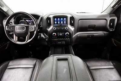 2020 GMC 1500 Crew Cab, $38395. Photo 3