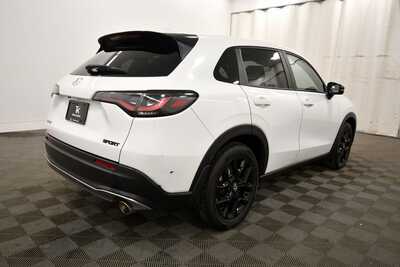 2024 Honda HR-V, $26499. Photo 8