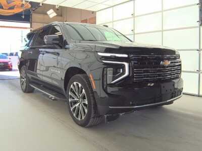 2025 Chevrolet Suburban, $85559. Photo 2