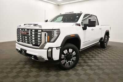 2024 GMC 2500 Crew Cab, $68995. Photo 2