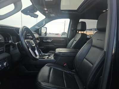 2024 GMC 2500 Crew Cab, $68981. Photo 3