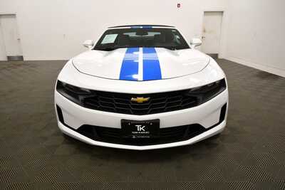 2022 Chevrolet Camaro, $25250. Photo 11