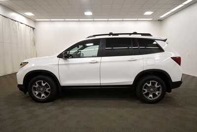 2022 Honda Passport, $29995. Photo 4