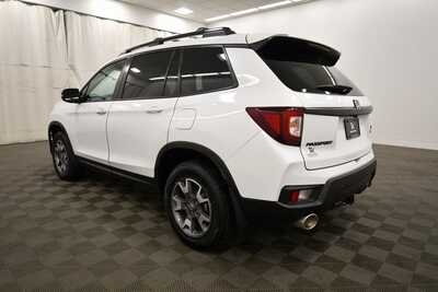 2022 Honda Passport, $29995. Photo 5