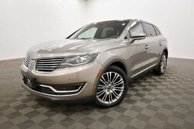 2016 Lincoln MKX, $13856. Photo 2