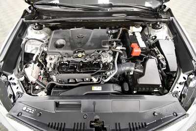 2022 Toyota Camry, $17995. Photo 12