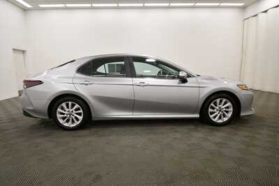 2022 Toyota Camry, $17995. Photo 9