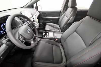 2026 Honda Odyssey, $43699. Photo 11
