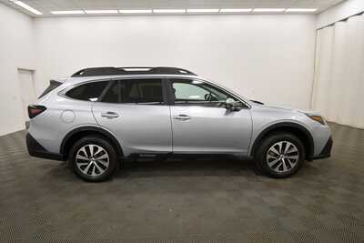 2022 Subaru Outback, $26795. Photo 9