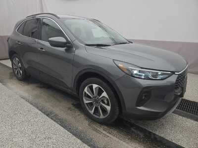 2025 Ford Escape, $30180. Photo 2