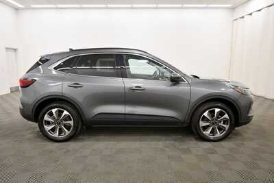 2025 Ford Escape, $27249. Photo 9