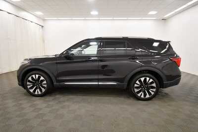 2025 Ford Explorer, $48390. Photo 4