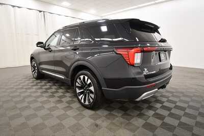 2025 Ford Explorer, $48390. Photo 5
