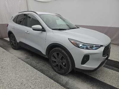 2025 Ford Escape, $30999. Photo 2