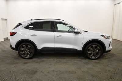 2025 Ford Escape, $29795. Photo 9