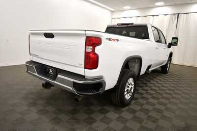 2024 Chevrolet 2500 Crew Cab, $57995. Photo 8