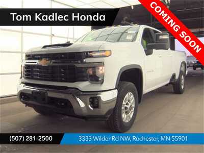 2024 Chevrolet 2500 Crew Cab, $58995. Photo 1