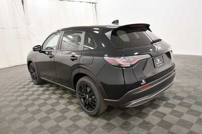 2026 Honda HR-V, $31250. Photo 5