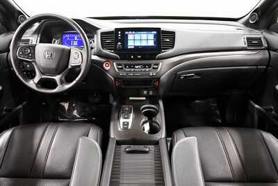 2023 Honda Passport, $36795. Photo 3