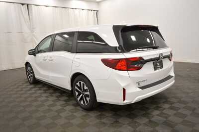 2026 Honda Odyssey, $42069. Photo 6
