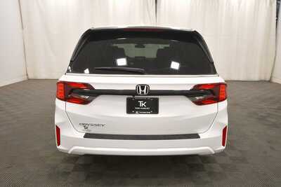2026 Honda Odyssey, $42069. Photo 7