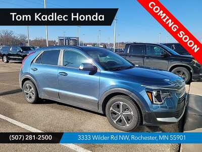 2024 Kia Niro Hybrid, $0. Photo 1