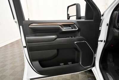 2024 Chevrolet 2500 Crew Cab, $50995. Photo 12