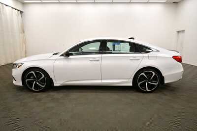 2021 Honda Accord, $22495. Photo 4