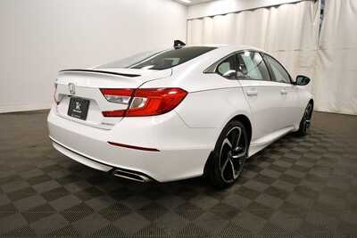 2021 Honda Accord, $22495. Photo 8