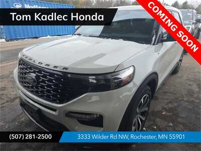 2022 Ford Explorer, $32495. Photo 1