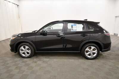 2023 Honda HR-V, $22599. Photo 4