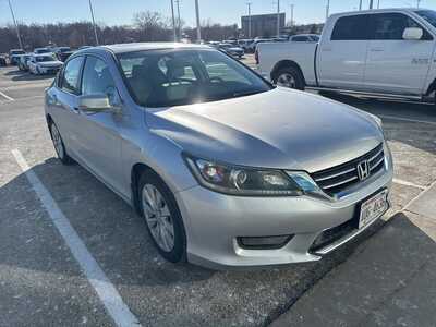 2014 Honda Accord, $13495. Photo 2