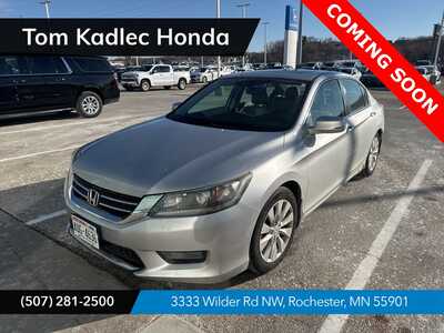 2014 Honda Accord, $13495. Photo 1