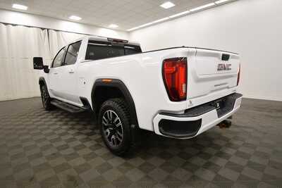 2023 GMC 2500 Crew Cab, $57499. Photo 5