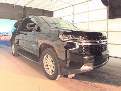 2021 Chevrolet Suburban, $41595. Photo 2
