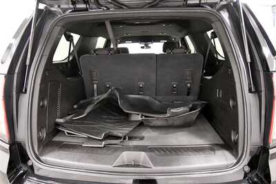2021 Chevrolet Suburban, $40895. Photo 7