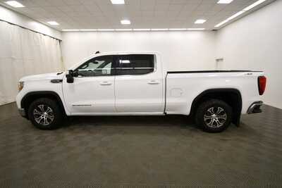 2021 GMC 1500 Crew Cab, $32999. Photo 4