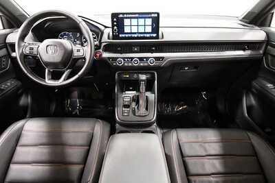 2025 Honda CR-V, $37010. Photo 3